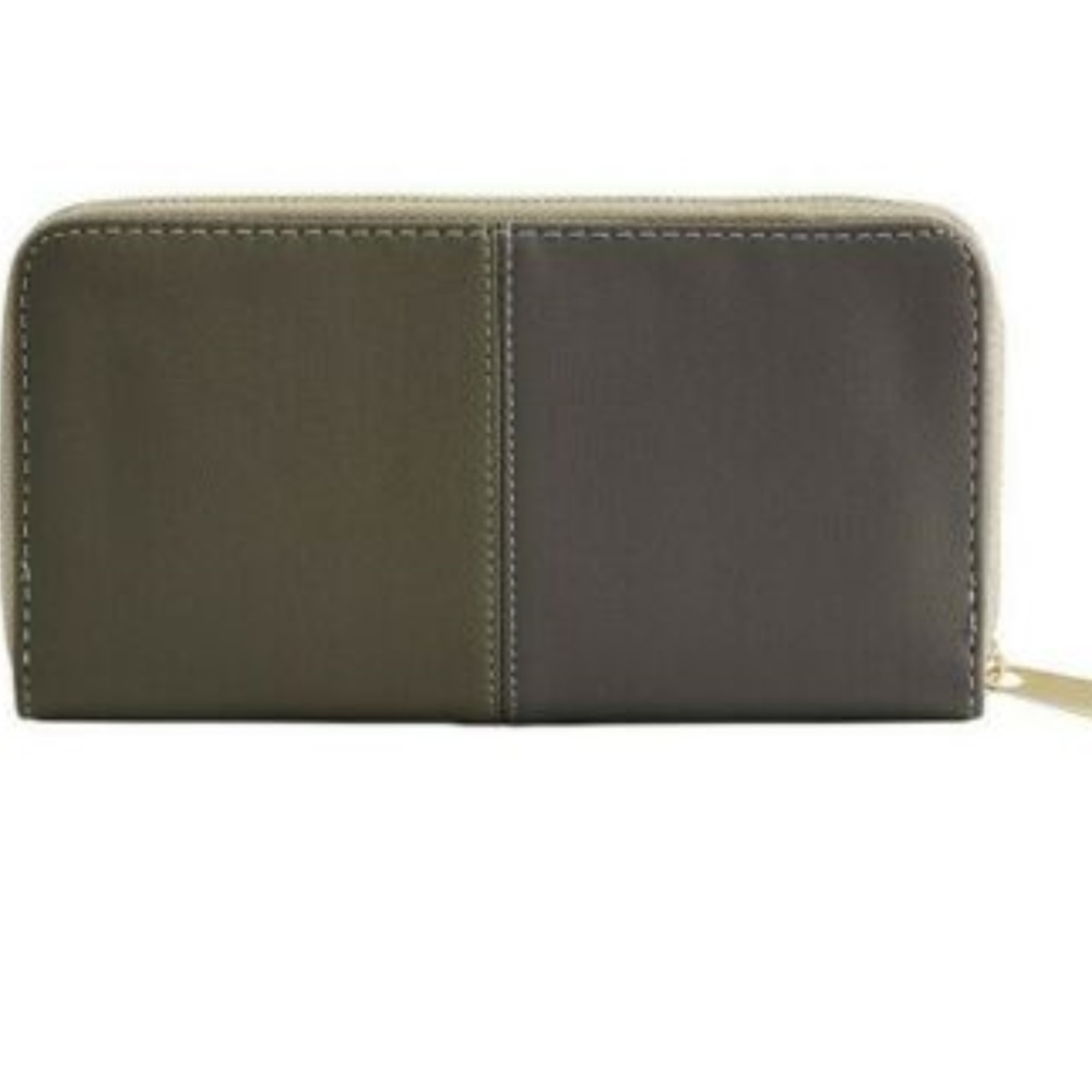 NWT Women's Two-Tone Zip Around Clutch Wallet